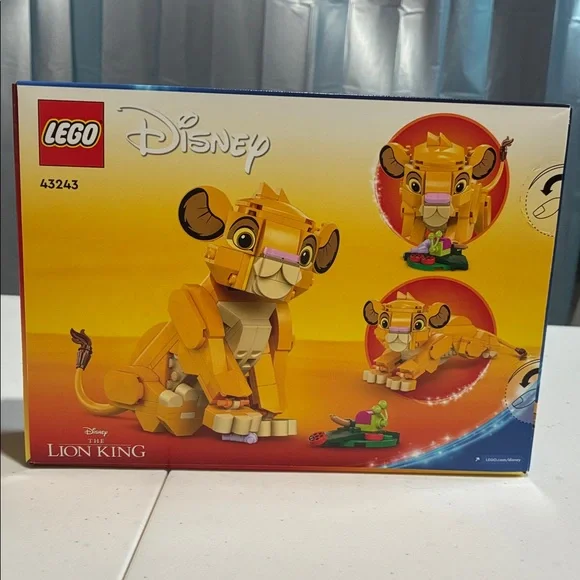 LEGO Disney The Lion King Simba Cub Building Set - Yellow - Picture 2 of 2